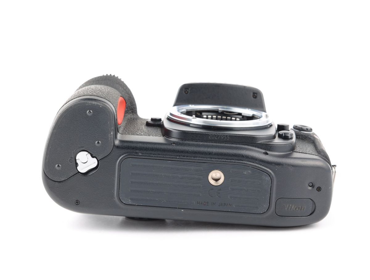 06489cmrk Nikon F100 AF一眼レフ フィルムカメラ F5ジュニア 堅牢なマグネシウムボディの画像6