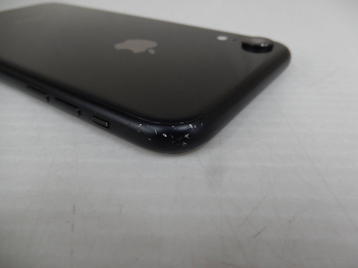 iPhone XR 64GB MT002J/A ブラック 本体のみ（画面割れあり） KDDI 〇判定 ロックありの画像9