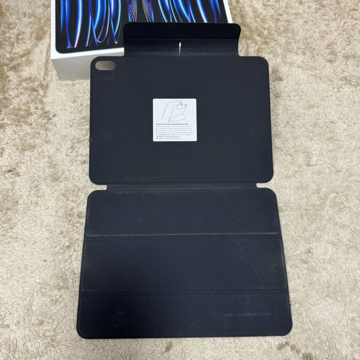 美品 iPad pro 11インチ 第4世代 iPadケース 付属品有り 128GB シルバー Wi-Fiモデル ペンシル収納 本体 タブレットの画像6