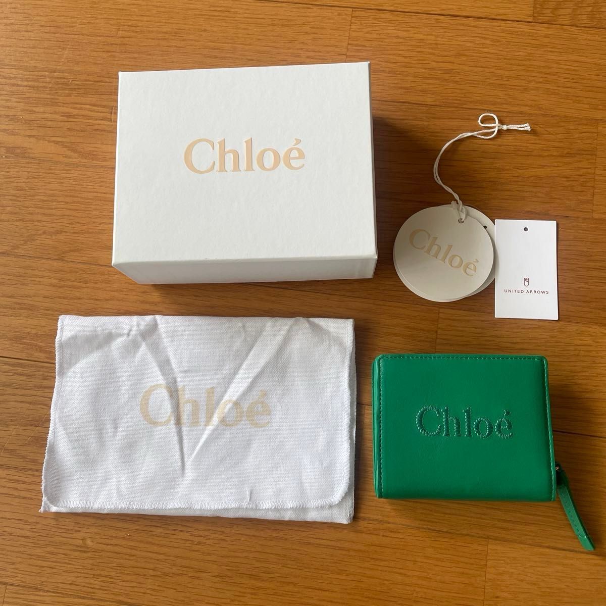 クロエ　Chloe  sense センス コンパクト 二つ折り財布