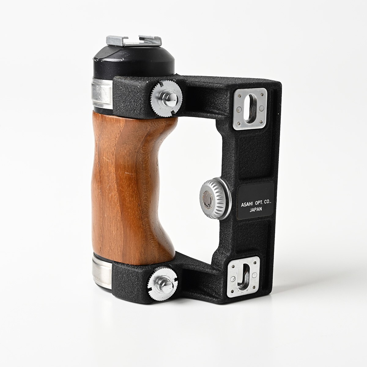 アサヒペンタックス 67用 木製グリップ 6×7判 Wood Hand Grip ハンドグリップ 中判カメラ用 ASAHI PENTAX 旭光学 フイルムの画像1