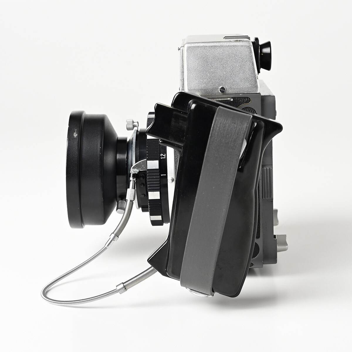 マミヤ 23 STANDARD SEIKOSHA MAMIYA SEKOR 90mm F3.5 レンズフィルター フード レザーケース付 中判 ストロボ フィルムカメラ 骨董の画像5