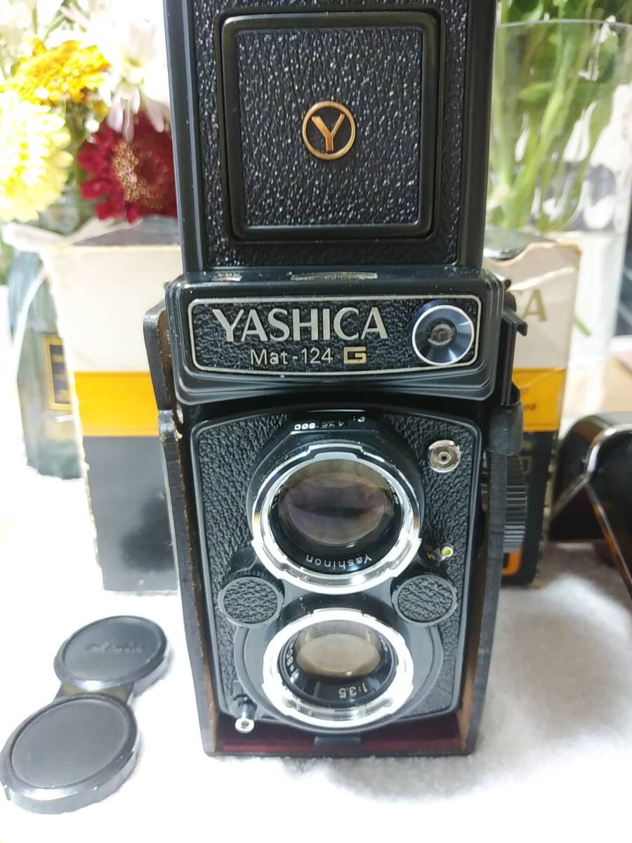 ＜動作/精度未確認＞フィルムカメラ YASHICA ヤシカ Mat-124G Yashinon f=80mm 1:2.8/1:3.5 二眼レフ 現状品 ジャンク品_画像9