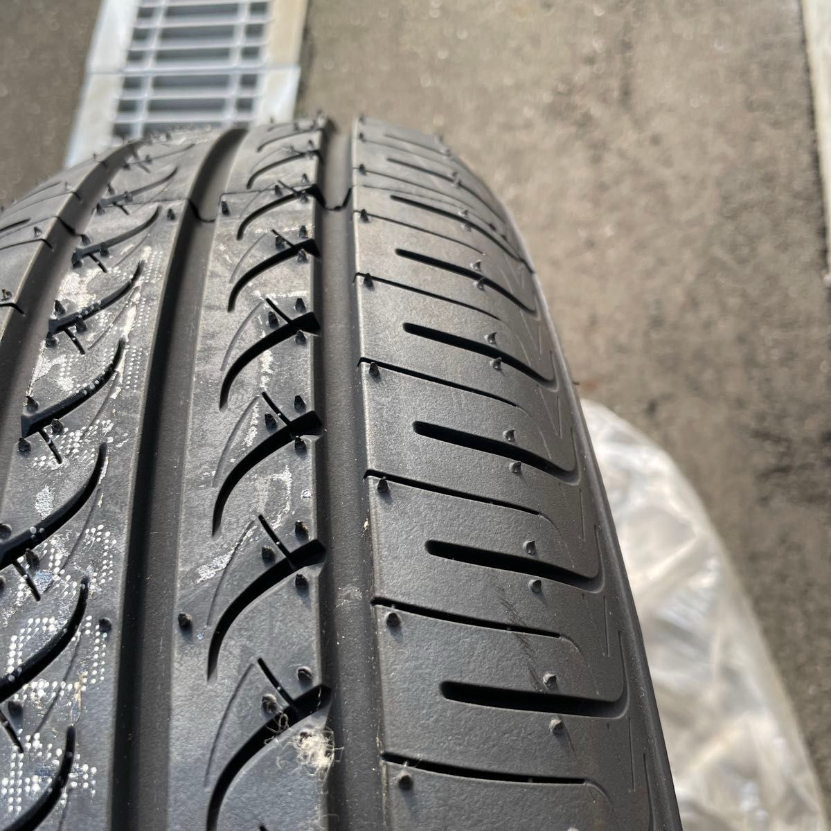 YOKOHAMA サマータイヤ1本BluEarth175/65R14未使用品2022年30週(7月下旬頃)製造