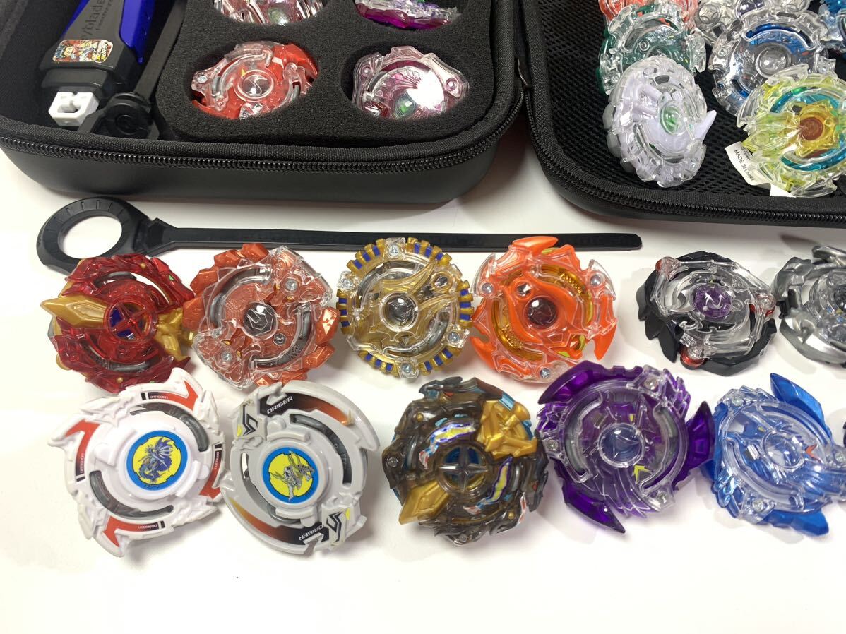 【現状品】TAKARA TOMY タカラトミー BEYBLADE ベイブレード ベイブレードバースト 計34個 シューター パーツ おまとめ品 SYの画像2