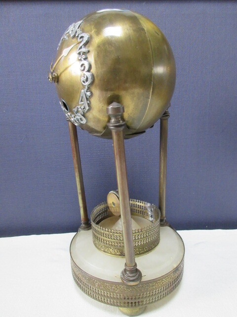 ユンハンス 球形置時計 地球儀型 機械にJUNGHANS刻印 真鍮 振り子 巻ネジ