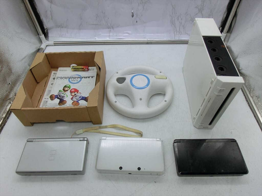 【IJ29-10】【100サイズ】未検品/任天堂 Nintendo Dslite 3DS Wii 他 ゲームソフト・周辺機器等 まとめてセット_画像3