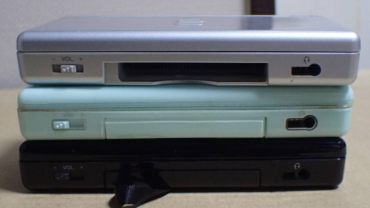 Set of 3　　3台セット　NINTENDO DS Lite　 USG-001　純正アダプター　USG-002_画像6