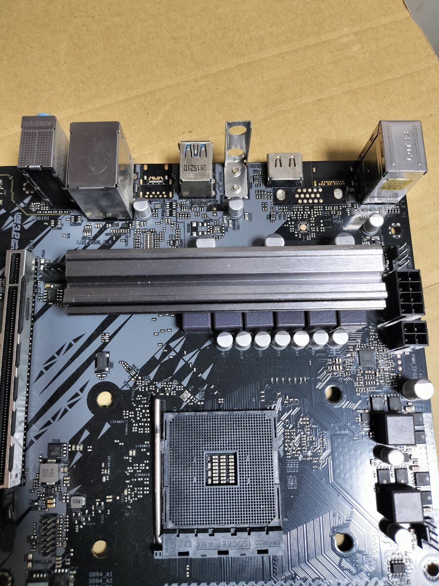 中古品 マザーボード ATX ASRock B550 Phantom Gaming 4 の画像3