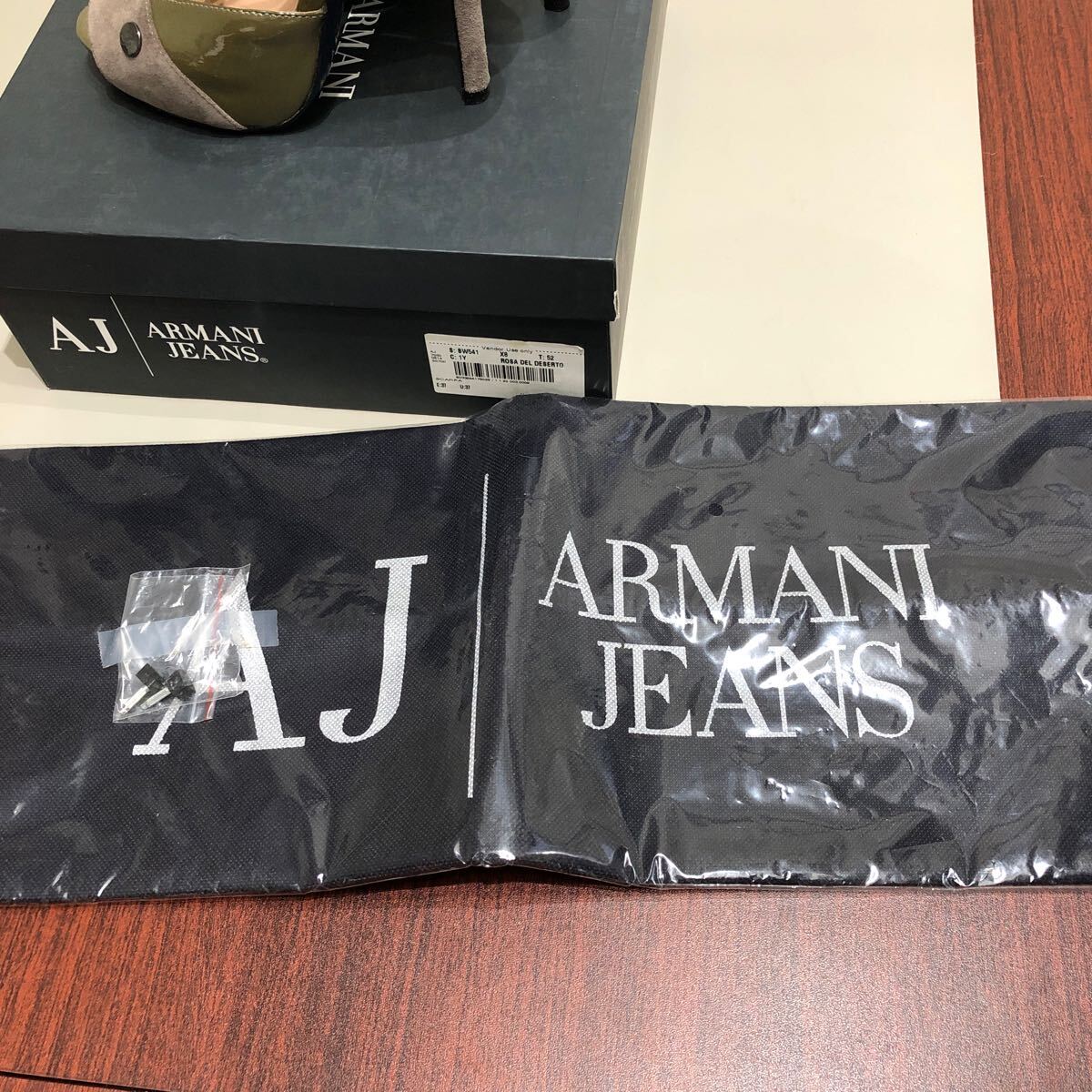 ARMANI JEANS Armani Jeans высокий каблук сандалии 37 размер замша эмаль хаки серый ROSA DEL DESERTO UJDI212201679 обувь 