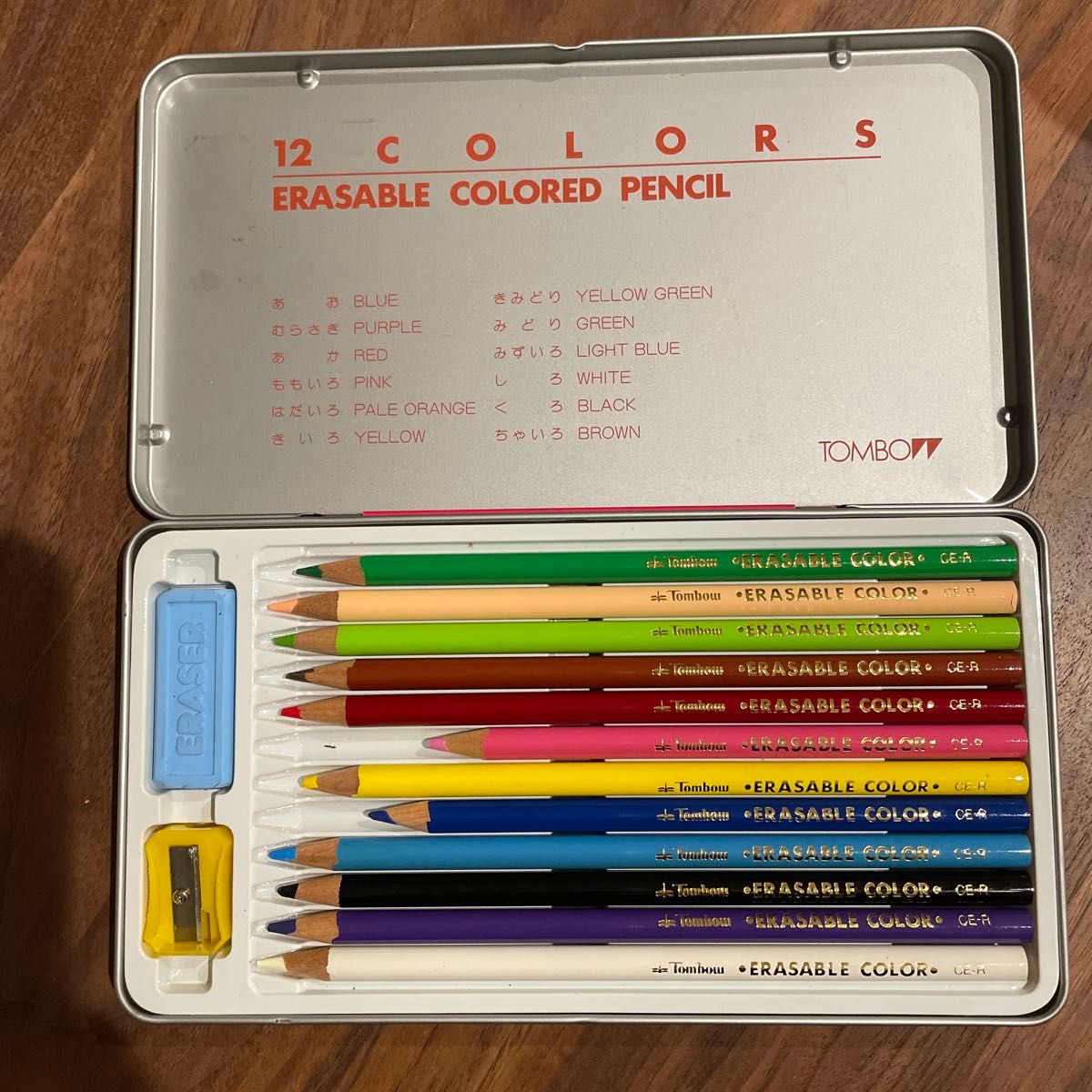 トンボ　消せる色鉛筆　12色