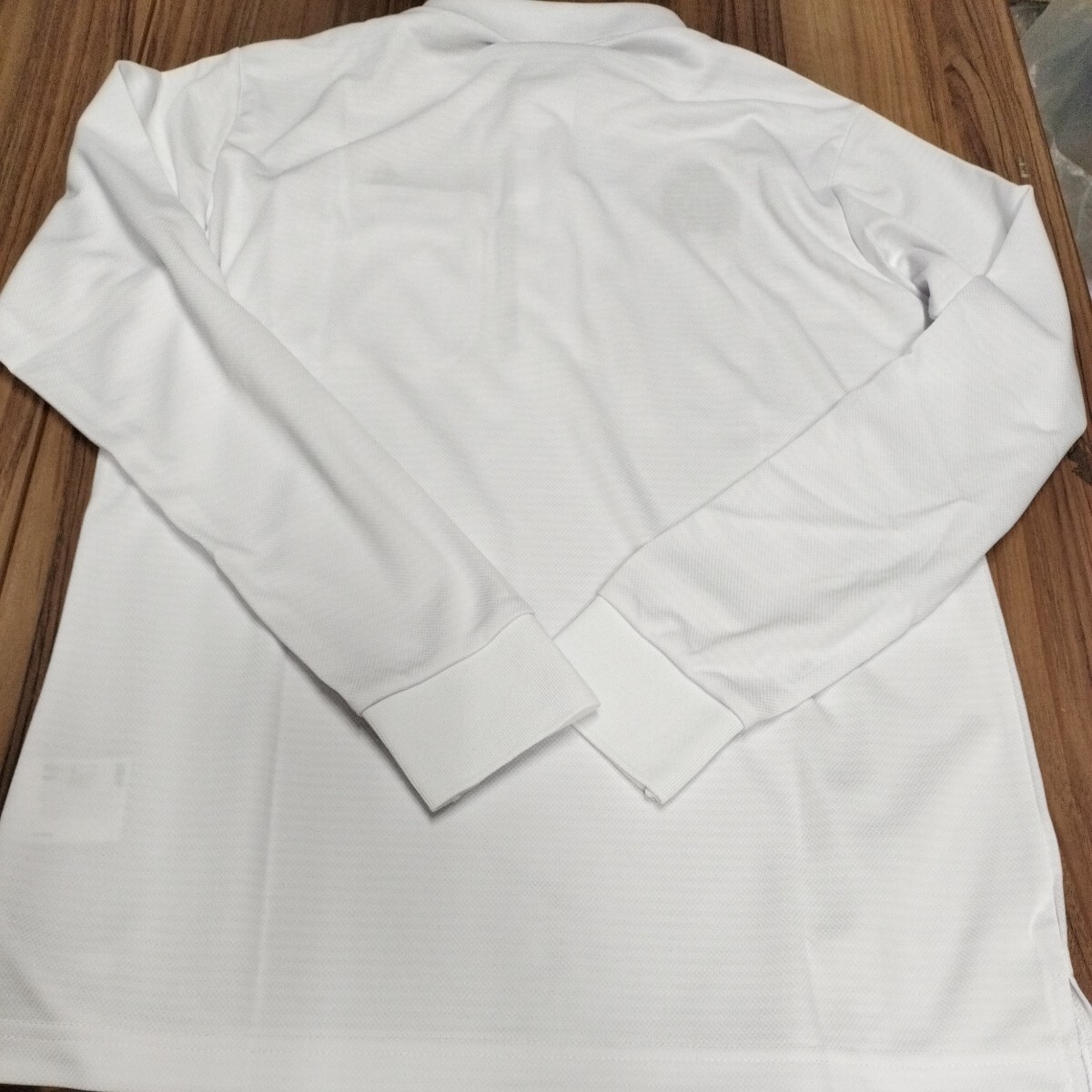 新品　マンシング　長袖ポロシャツ　人気のホワイト　サイズM 定価17600円　UVカット　クール素材_画像9