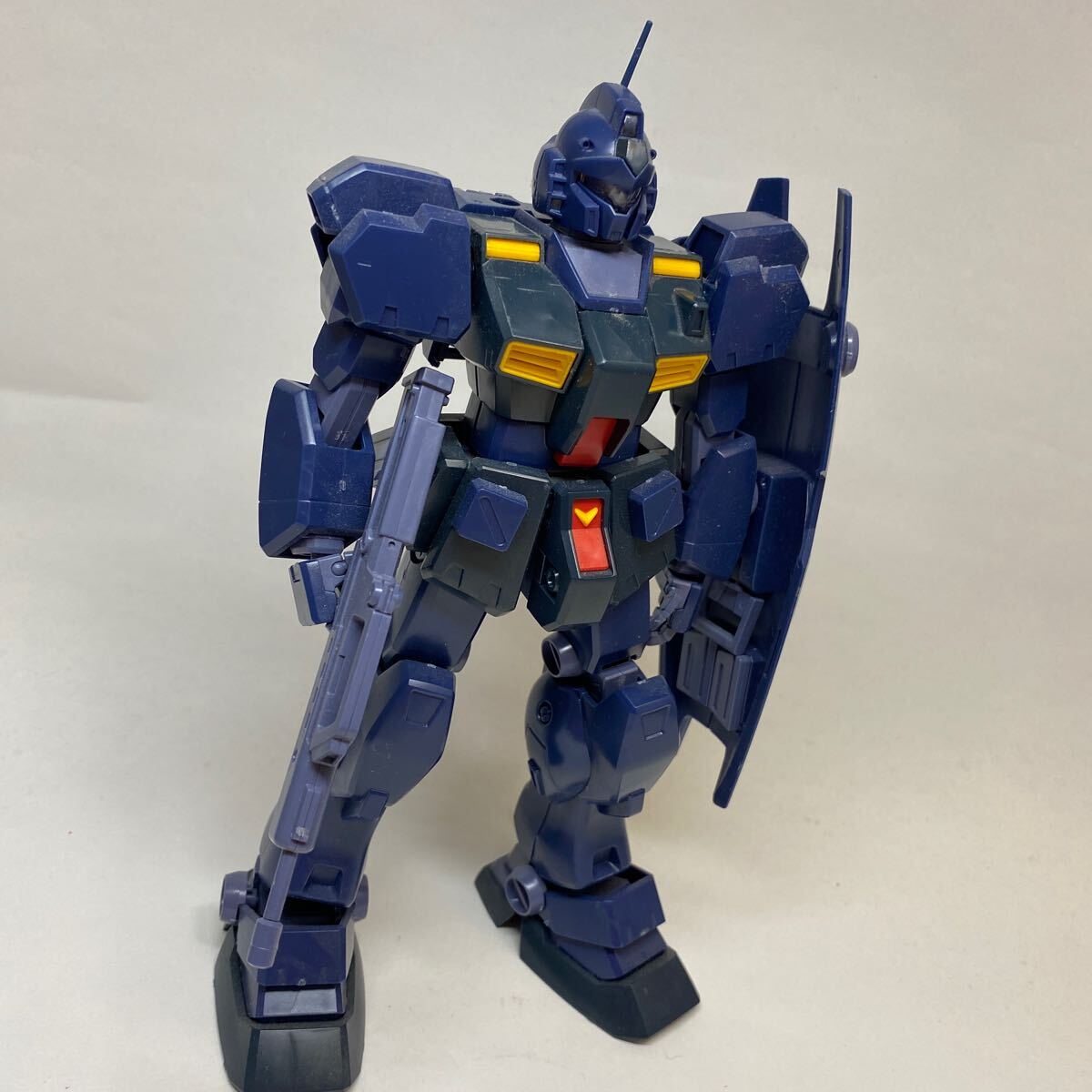 MG 1/100 RGM-79Q ジムクゥエル 完成品 機動戦士ガンダム0083 STARDUST MEMORY ガンダム ガンプラ _画像2