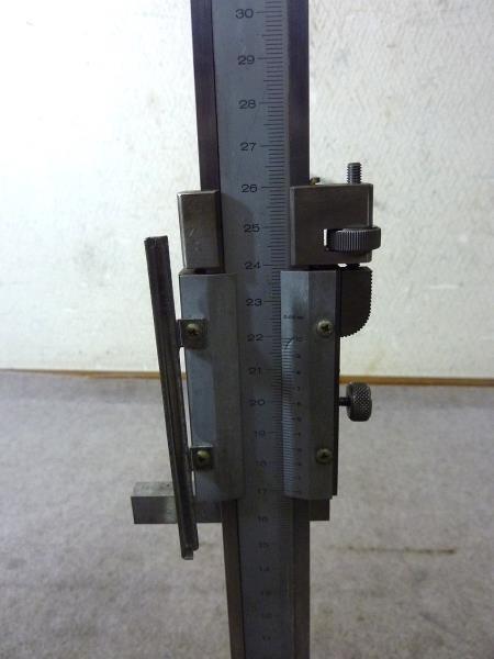 *mitsutoyoMitsutoyo/ height gauge 300mm*