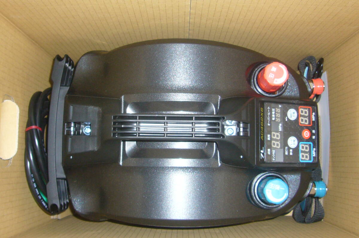 ※送料込※ makita マキタ エアコンプレッサ AC462XSB タンク容量7L 小型・軽量・低振動 新品未使用品の画像4