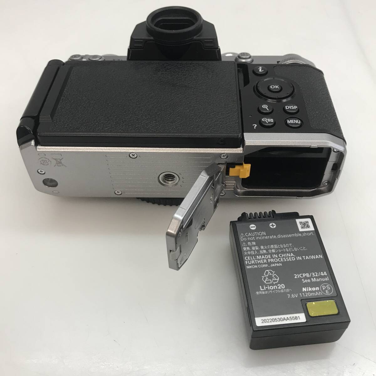 No.4940★1円～【Nikon】ニコン Z FC ミラーレスカメラ 28/2.8 SE Kit ジャンク品扱いの画像8