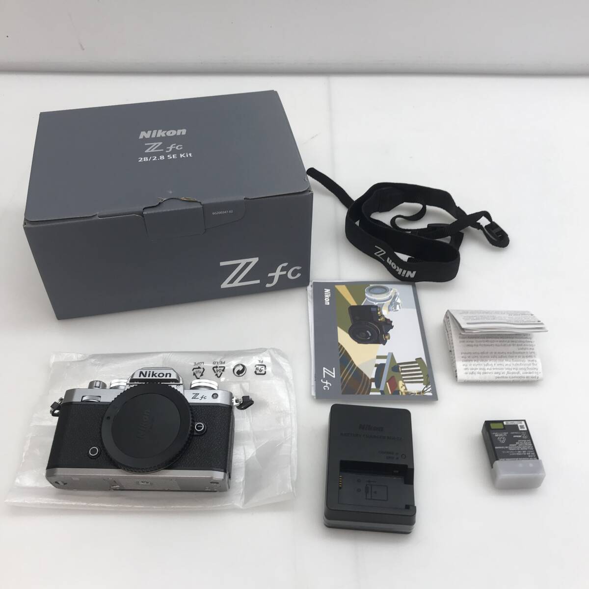 No.4940★1円～【Nikon】ニコン Z FC ミラーレスカメラ 28/2.8 SE Kit ジャンク品扱いの画像1