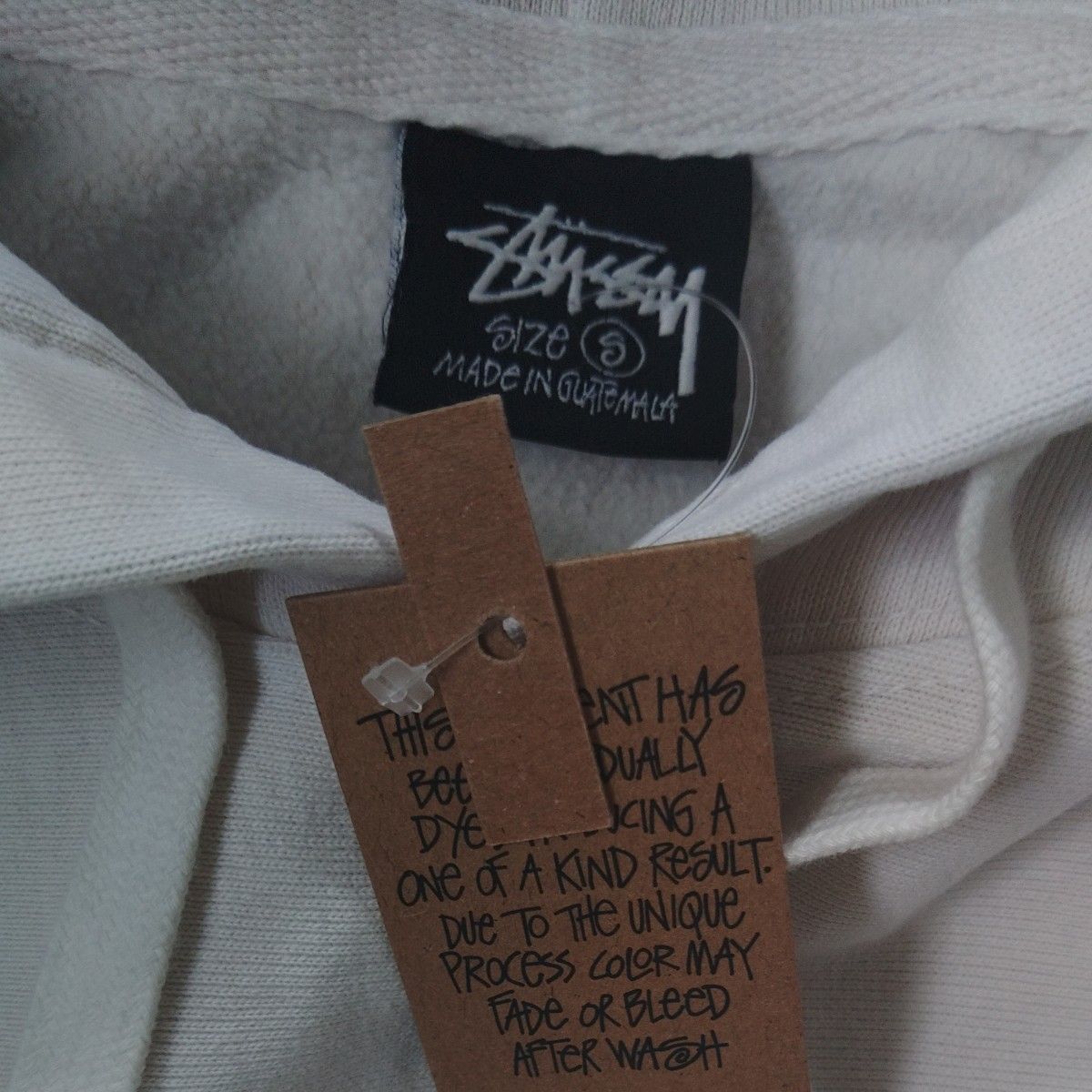 《新品・タグ付き》Stussy パーカー　ダイス/サイコロ　オフホワイト ベージュ　Sサイズ