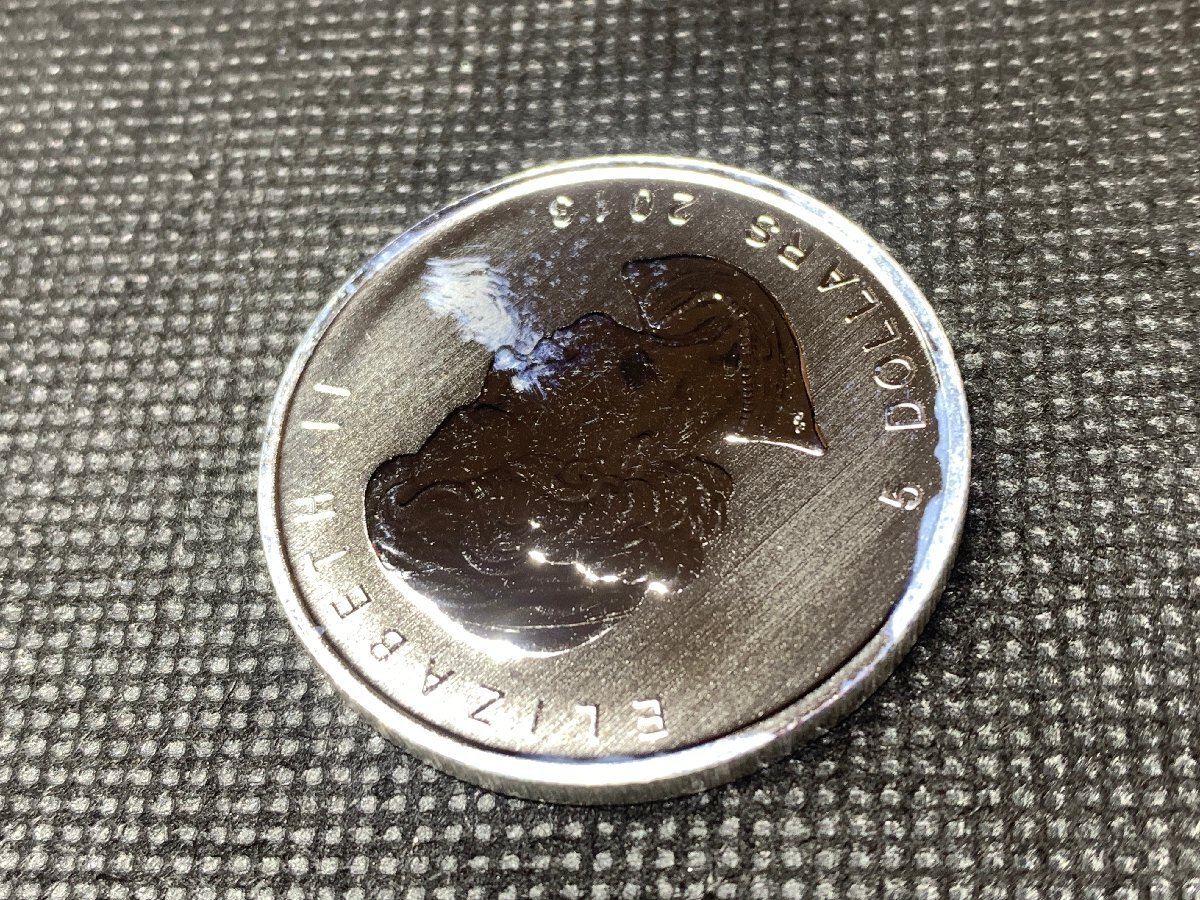 31.1グラム 2013年 (新品) カナダ 「メイプルリーフ銀貨 25年記念」純銀 1オンス 銀貨の画像6
