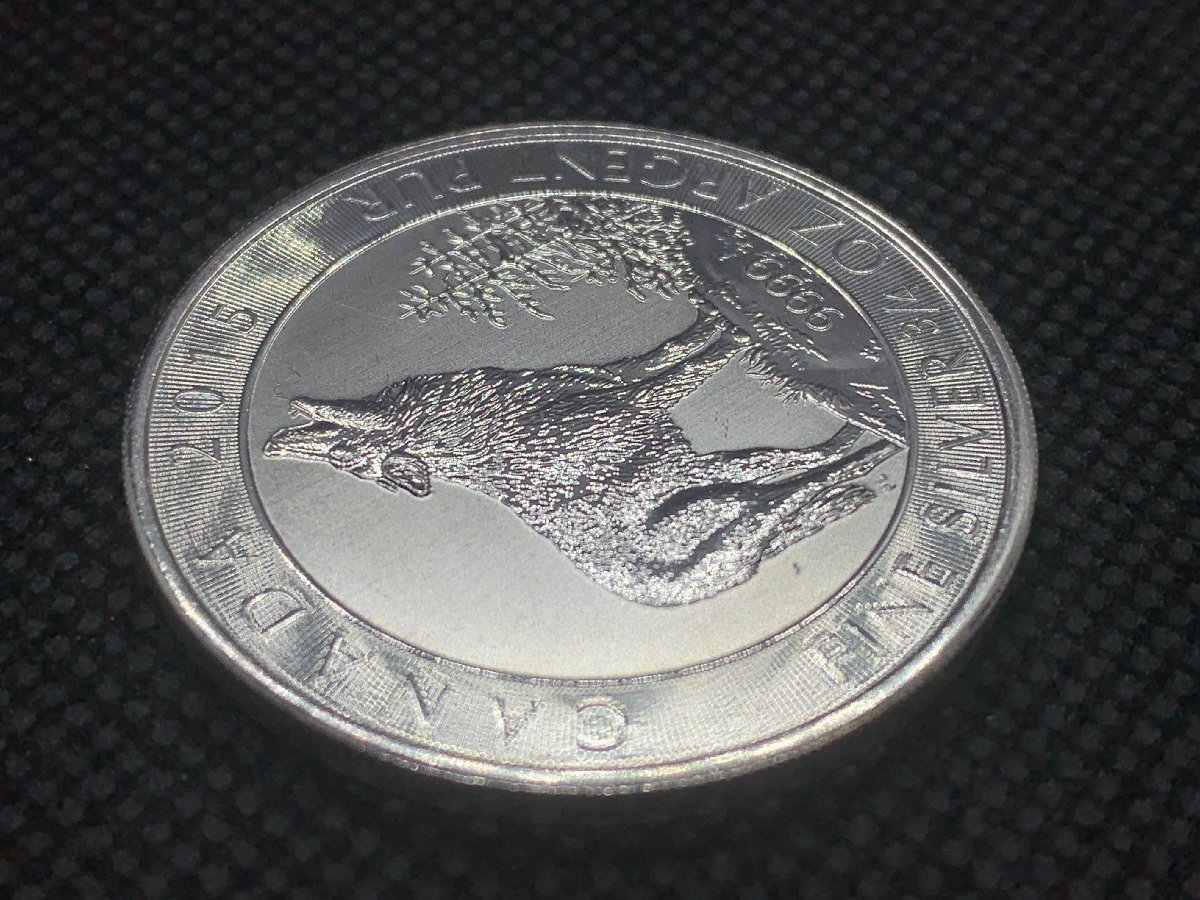 23.32グラム 2015年 (新品) カナダ 「ウルフ・狼・オオカミ」純銀 3/4オンス 銀貨の画像5