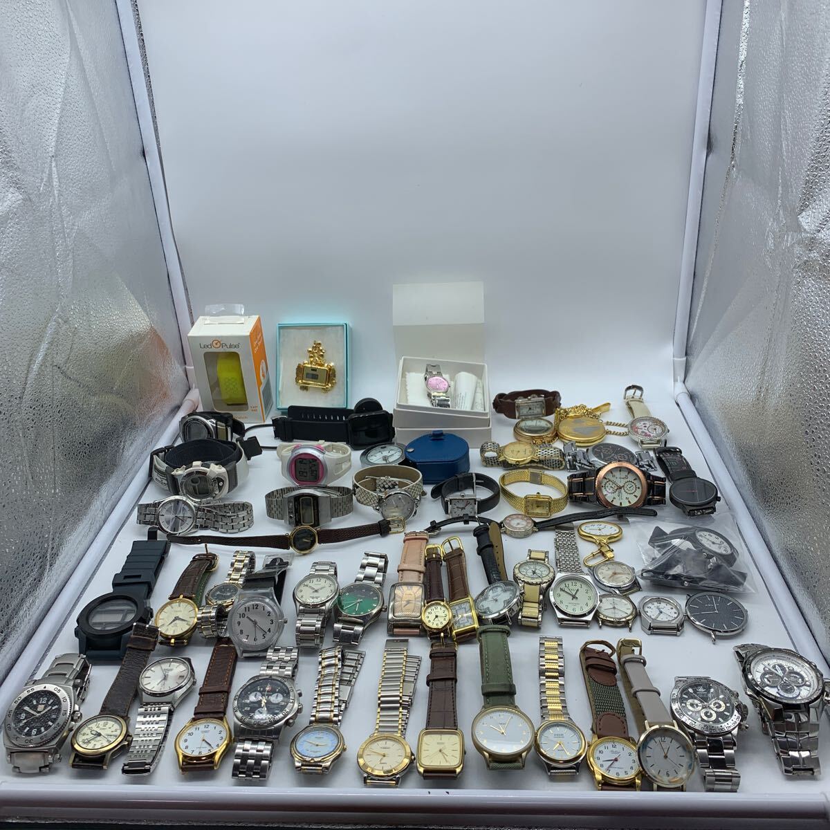 JUNK品 腕時計 まとめ セット CASIO SEIKO EDIFICE CITIZEN NIXON 懐中時計含む 50本以上 まとめ売り の画像1