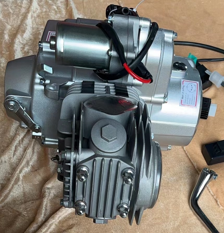 2台限定 新品エンジン 125㏄ マニュアル クラッチ アルミシリンダー セルモーター バイク モンキー・ゴリラ・ダックス・DAX・カブ・ATVの画像3