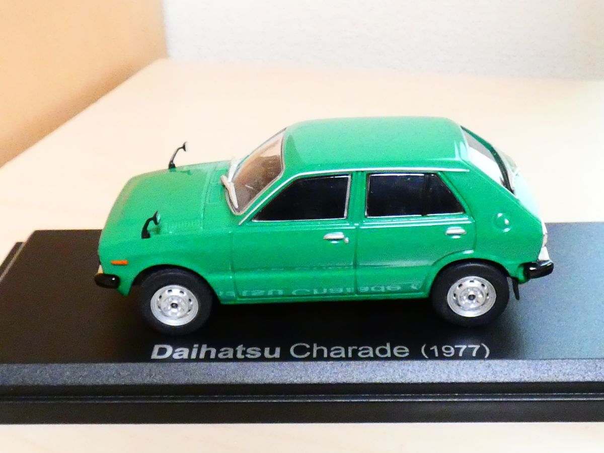 国産名車コレクション 1/43 ダイハツ シャレード daihatsu charade 1977 緑 アシェット 旧車 クラシックカー ミニカー ＴD_画像5