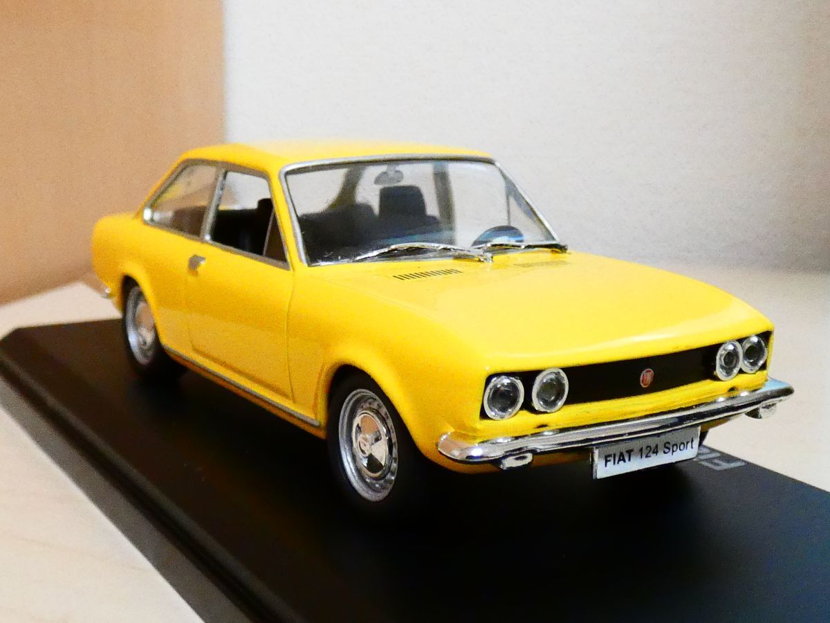 国産名車コレクション 1/43 FIAT フィアット 124 スポーツクーペ 1971 黄色 ② アシェット 旧車 クラシックカー ミニカー ＴDの画像1