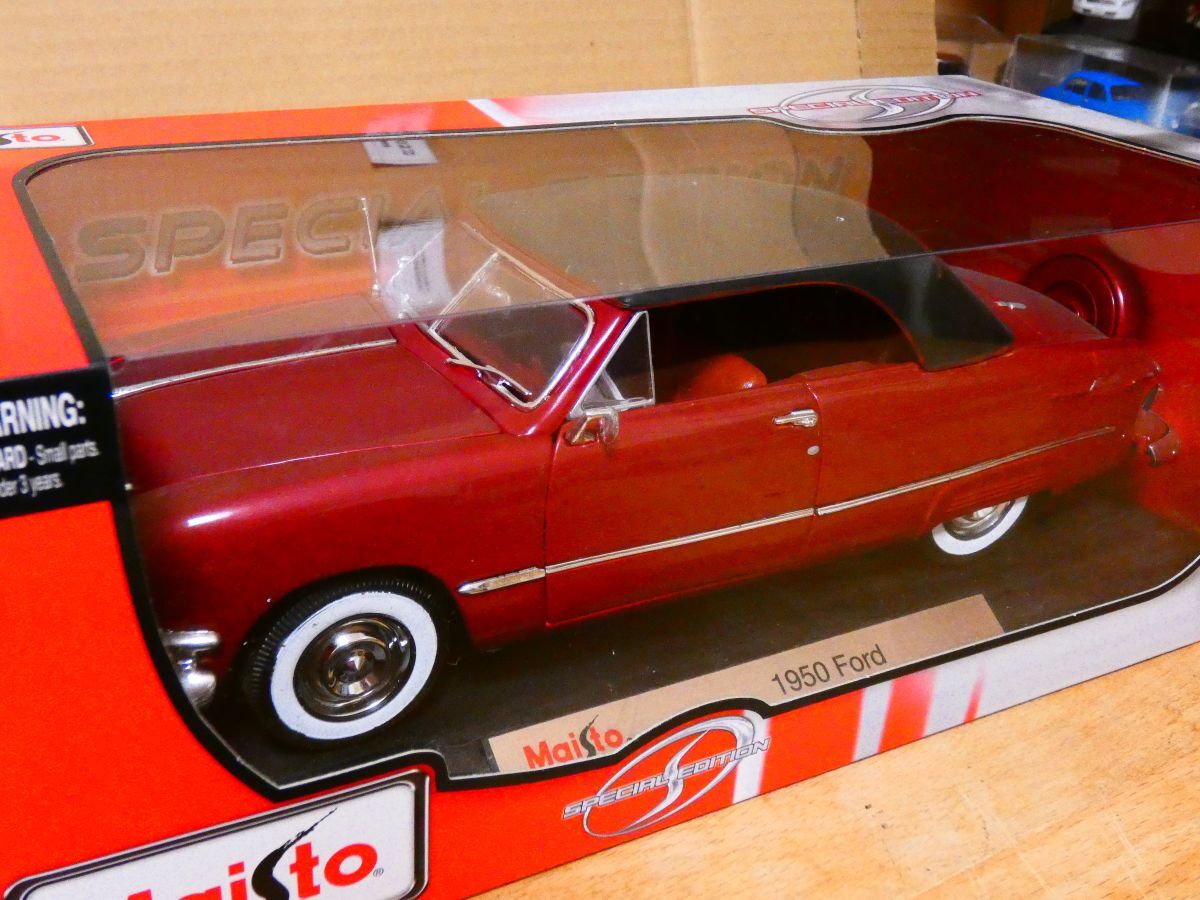 マイスト Maisto 1/18 1950 FORD フォード アメ車 ミニカー クラシックカー_画像2