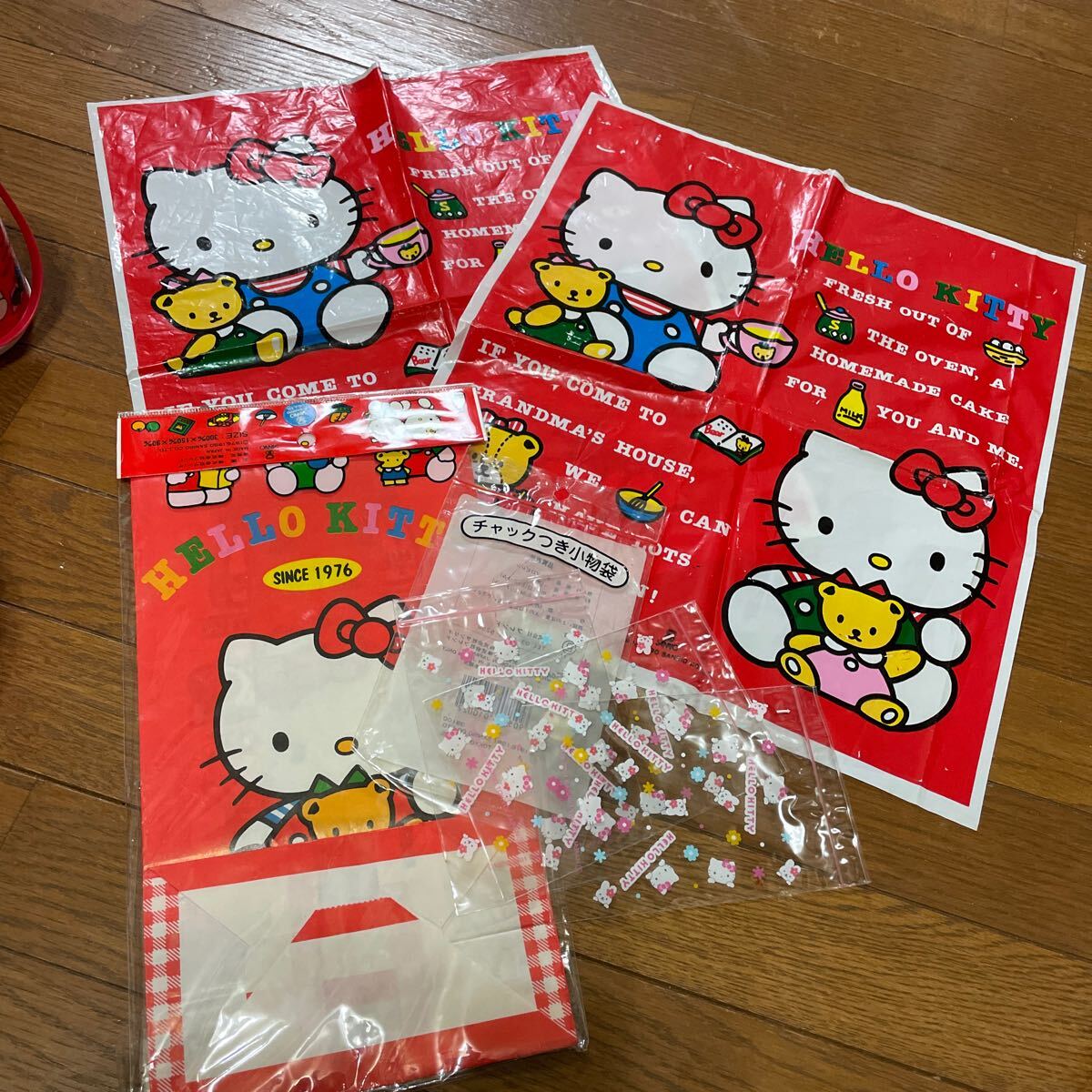 * Sanrio retro * Hello Kitty. small articles * all part together *