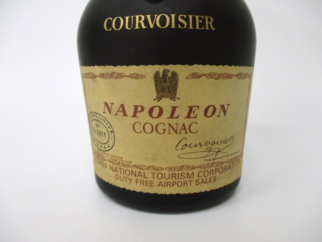 【4-199】未開栓 COURVOISIER クレボアジェ ナポレオン コニャック ブランデー 700ml _画像3