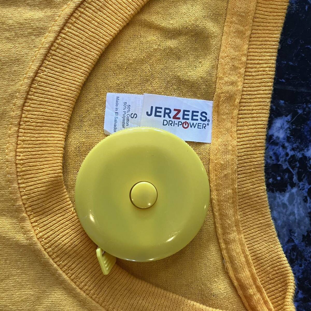 JERZEES ジャージーズ 黄色Tシャツ 古着 黄土色Tシャツ カットソー