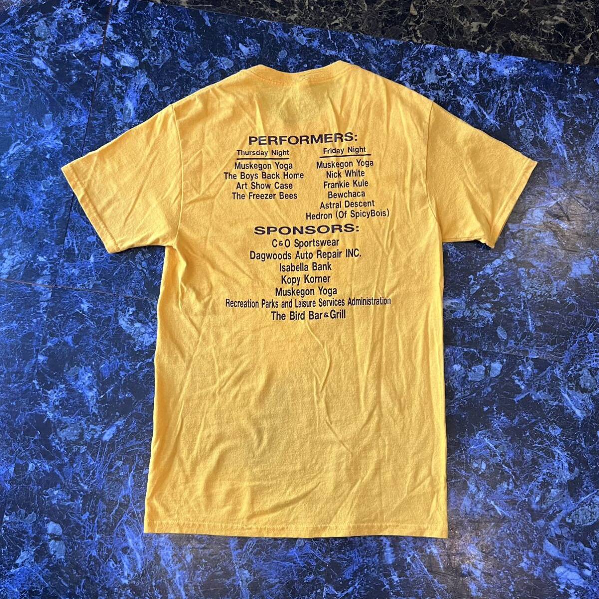 JERZEES ジャージーズ 黄色Tシャツ 古着 黄土色Tシャツ カットソー