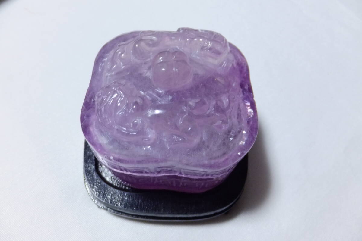 中国美術　紫水晶双獣紋香合　／　印合　台付　２８５g　香道具　書道具_画像1