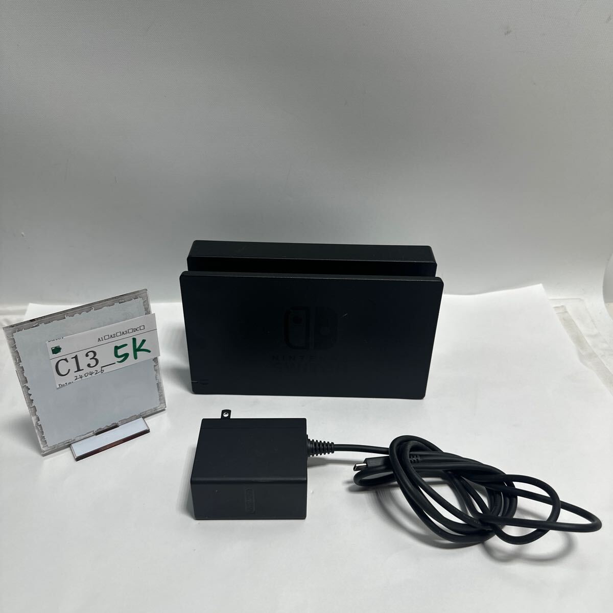 「動作保証品 Nintendo 充電スタンドHAC-007／充電器HAC-002 セット出品 現状出品(240426)の画像1