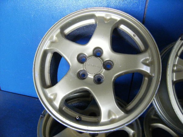 インプレッサ WRX STi GC8/GF8 純正　ゴールド　ホイール　16×7J+53　5H-100 BRZ 86_画像2