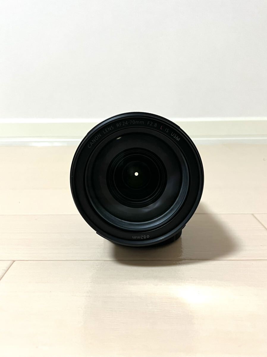 【美品】 Canon キャノン RF24-70mm F2.8 L IS USM 大口径標準ズームレンズ 交換レンズ RFマウント +C-PL付きの画像6
