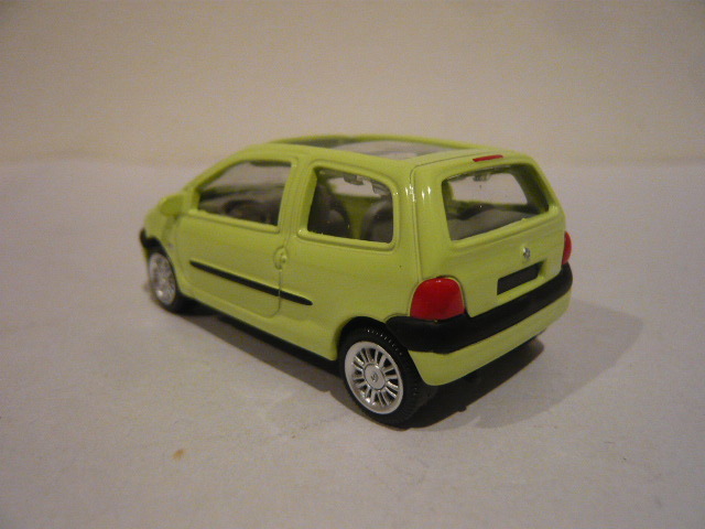 RENAULT　TWINGO　2004（ルノー　トゥインゴ） _画像3