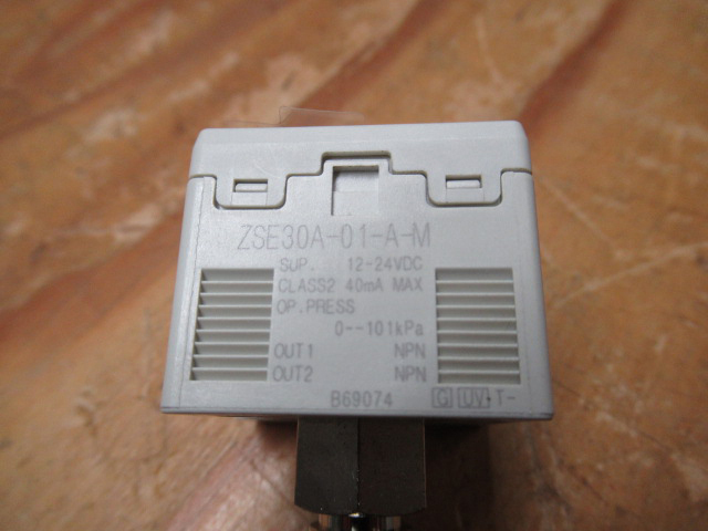 SMC ZSE30A-01-A-M 2 2色表示式高精度デジタル圧力スイッチ 真空圧用 説明書あり 管理6k0403C-YPの画像4