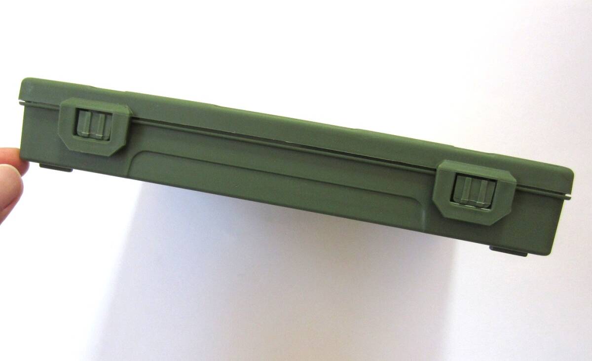  новый товар не использовался!* MONTAGNEmonta-nyu кейс ящик для инструментов хаки зеленый темно-зеленый Army уличный кемпинг мелкие вещи регулировка .!