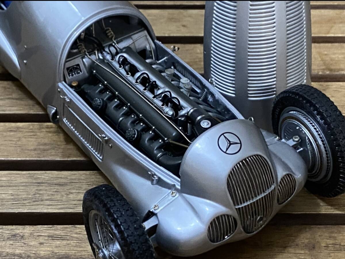 CMC 1/18 Mercedes Benz W125 5.6L Straight-8 Supercharged ◆ 1位 1937 European Grand Prix Championship [pre F1 era] ◆ M-031の画像9