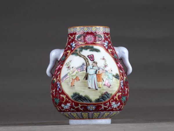古びた蔵『清 乾隆年製 陶磁器 粉彩纏枝蓮開窗人物 古びた蔵『清 乾隆年製 陶磁器 粉彩纏枝蓮開窗人物