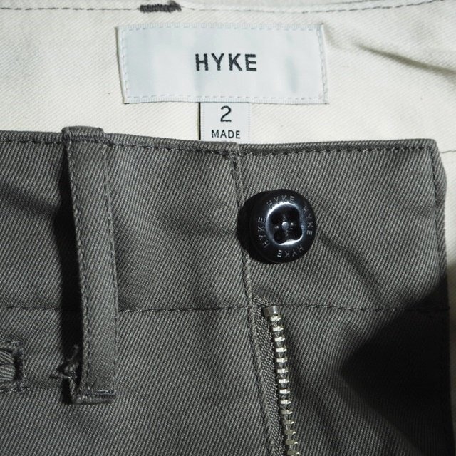 K1936f53 ▼HYKE ハイク▼ センタープレス コットン テーパードパンツ カーキ 2 / 201-13156 コットンパンツ シーズンレスの画像5