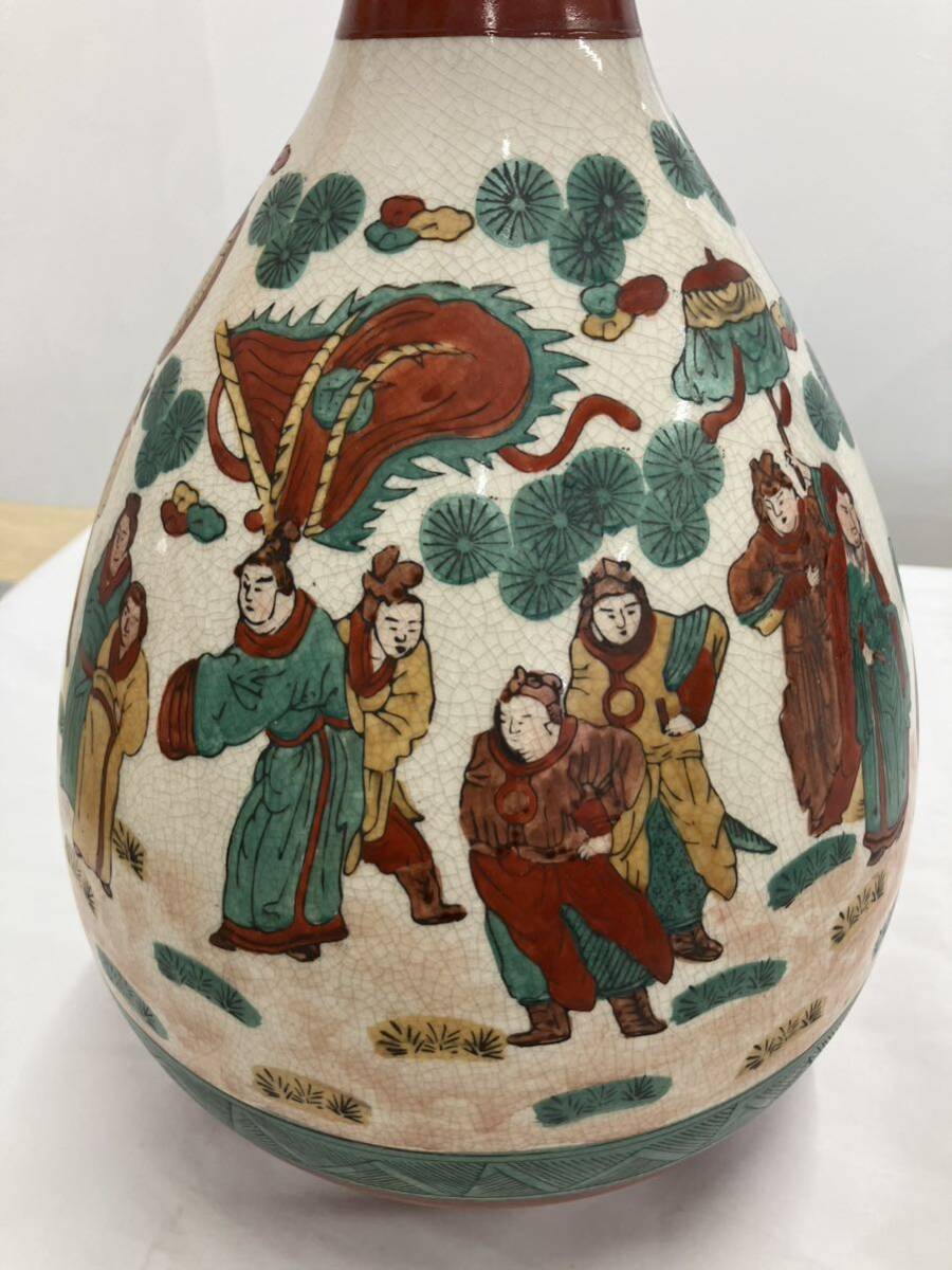 九谷焼 赤絵 宮中図 花瓶 九谷銘 高さ:約37cm 重量:2,843gの画像2