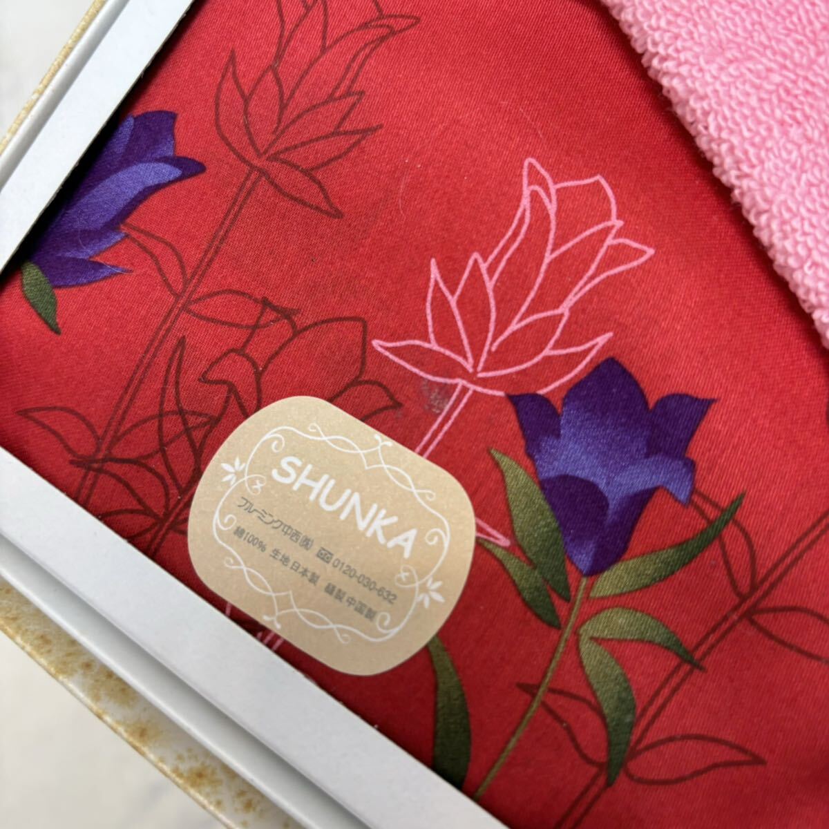 新品 4枚セット セリーヌ 絹100% シルク SHUNKA タオルハンカチ ピンク 青 ブルー 綿100% レディースの画像2