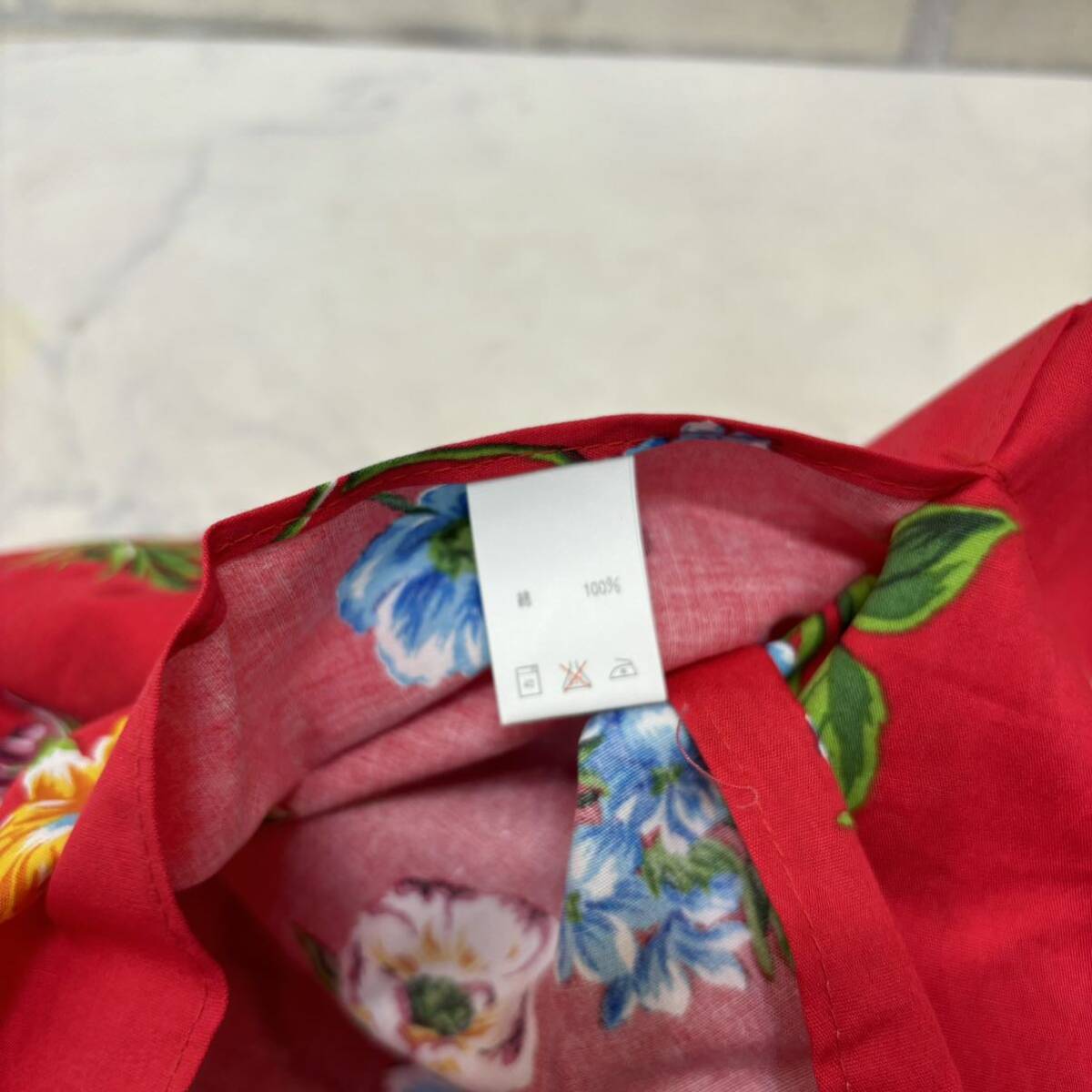 新品 未使用 日本製 ケンゾー ピローケース 枕カバー 赤 レッド 花柄 綿100% KENZO 西川産業の画像7