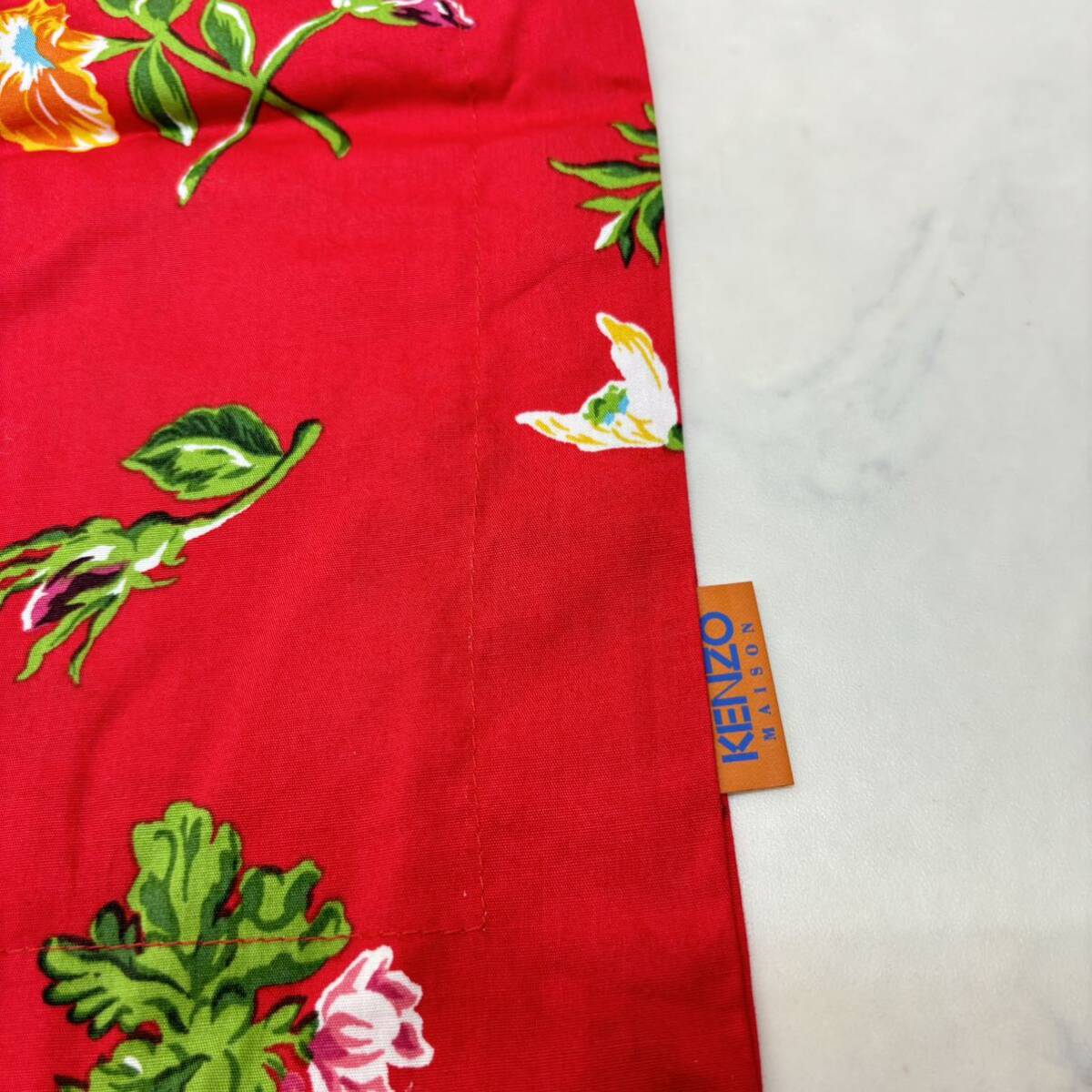新品 未使用 日本製 ケンゾー ピローケース 枕カバー 赤 レッド 花柄 綿100% KENZO 西川産業の画像2
