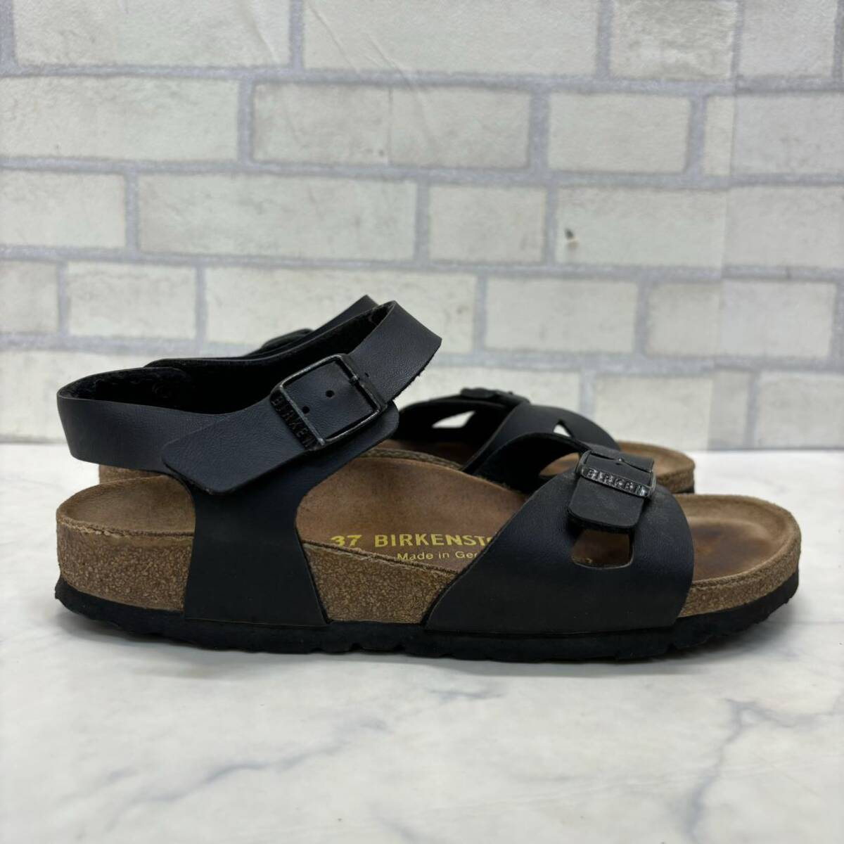 ドイツ製 BIRKENSTOCK ビルケンシュトック サンダル コルク 37 約24㎝ 黒 ブラック レディースシュパーブ_画像3