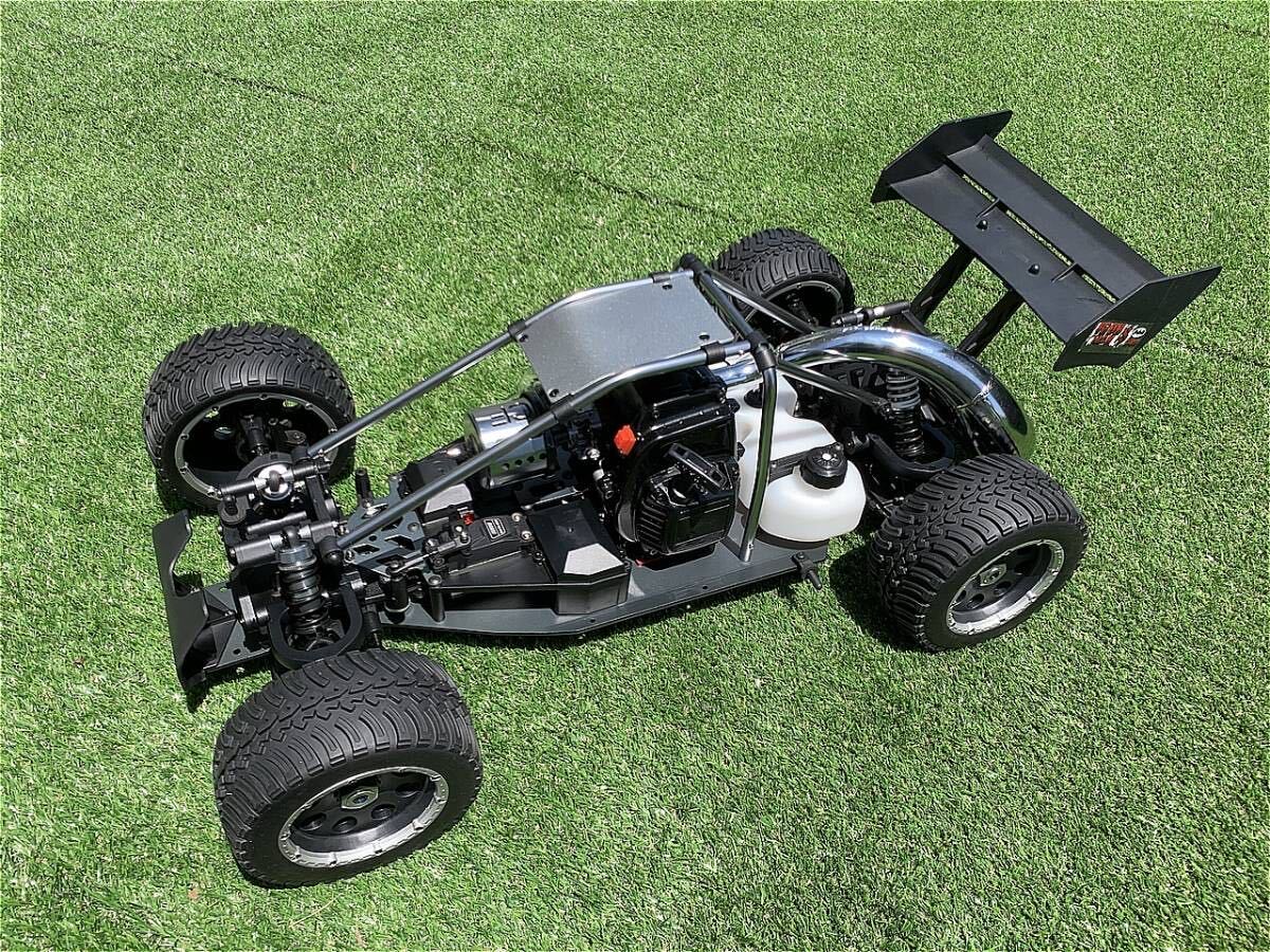 FSレーシング(FS-RACING) 1/5 Bajaバギー（11203）4WD 30CCエンジン 全長840×全幅430×全高300mmの超ビッグ！チューンマフラーⅠ付き！