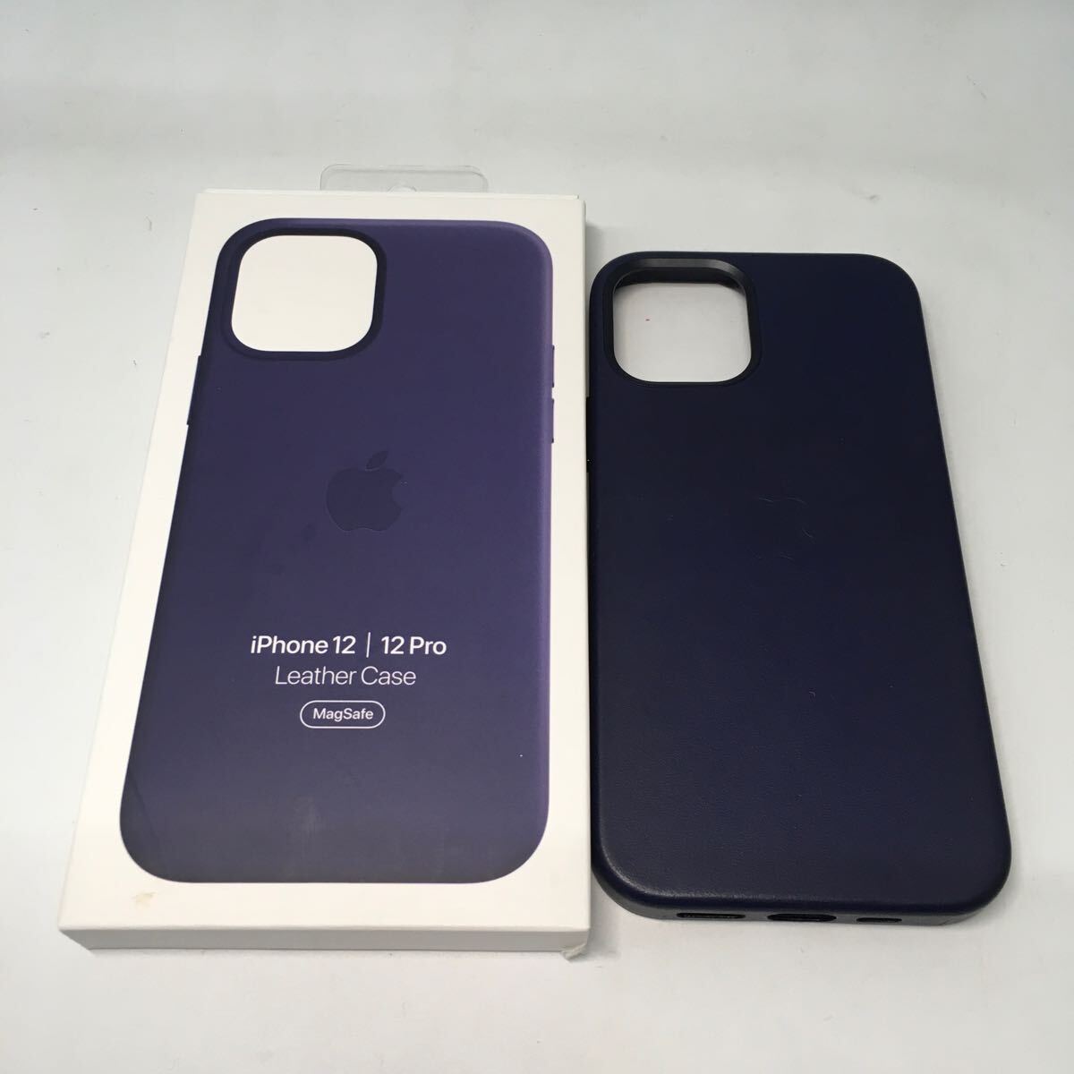 【美品】iPhone 12/12pro ケース OTTERBOX オッターボックス Apple ブルー レザーケース おまとめ 2点【IK-01327①②】の画像2